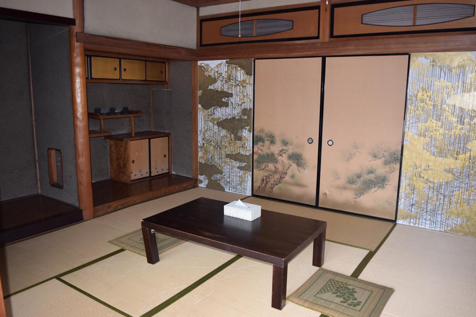 Bakushuku Den Guest House Brew Matsuyama  Dış mekan fotoğraf